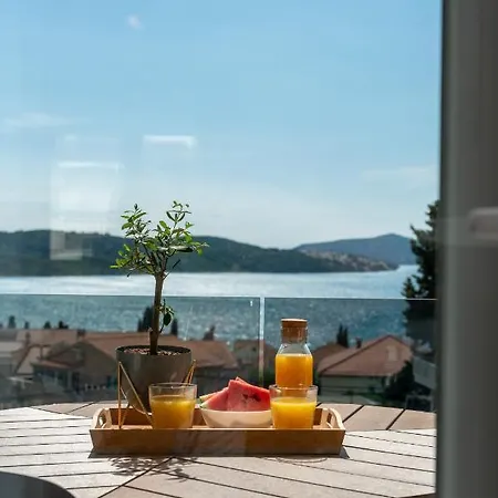 Villa Kuzmanic Trogir Exterior photo
