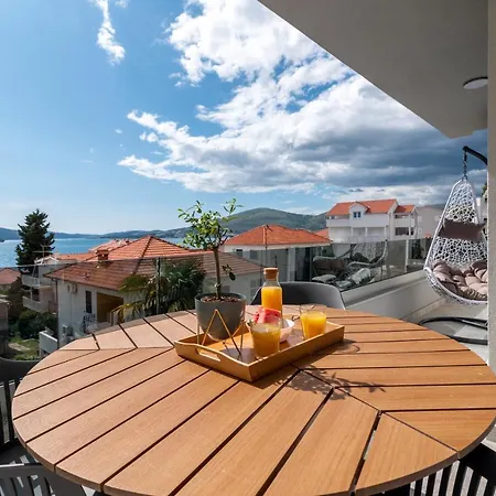 Villa Kuzmanic Trogir Exterior photo